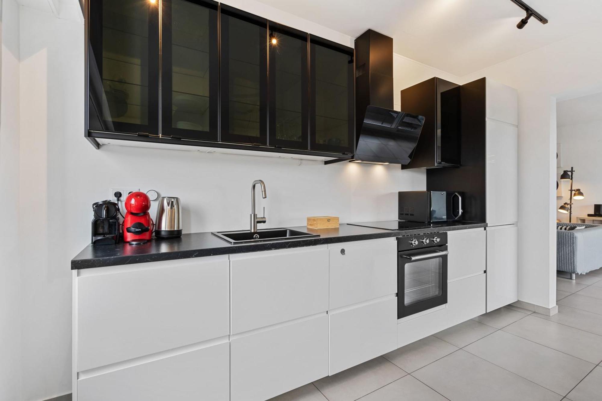 Central Lux 2Br Apt With City Views & Balcony Люксембург Екстериор снимка
