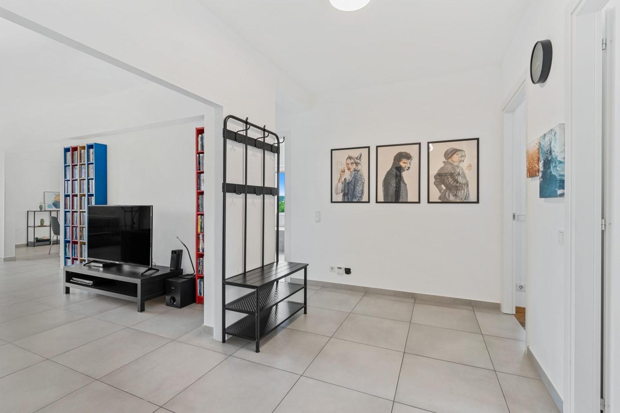 Central Lux 2Br Apt With City Views & Balcony Люксембург Екстериор снимка