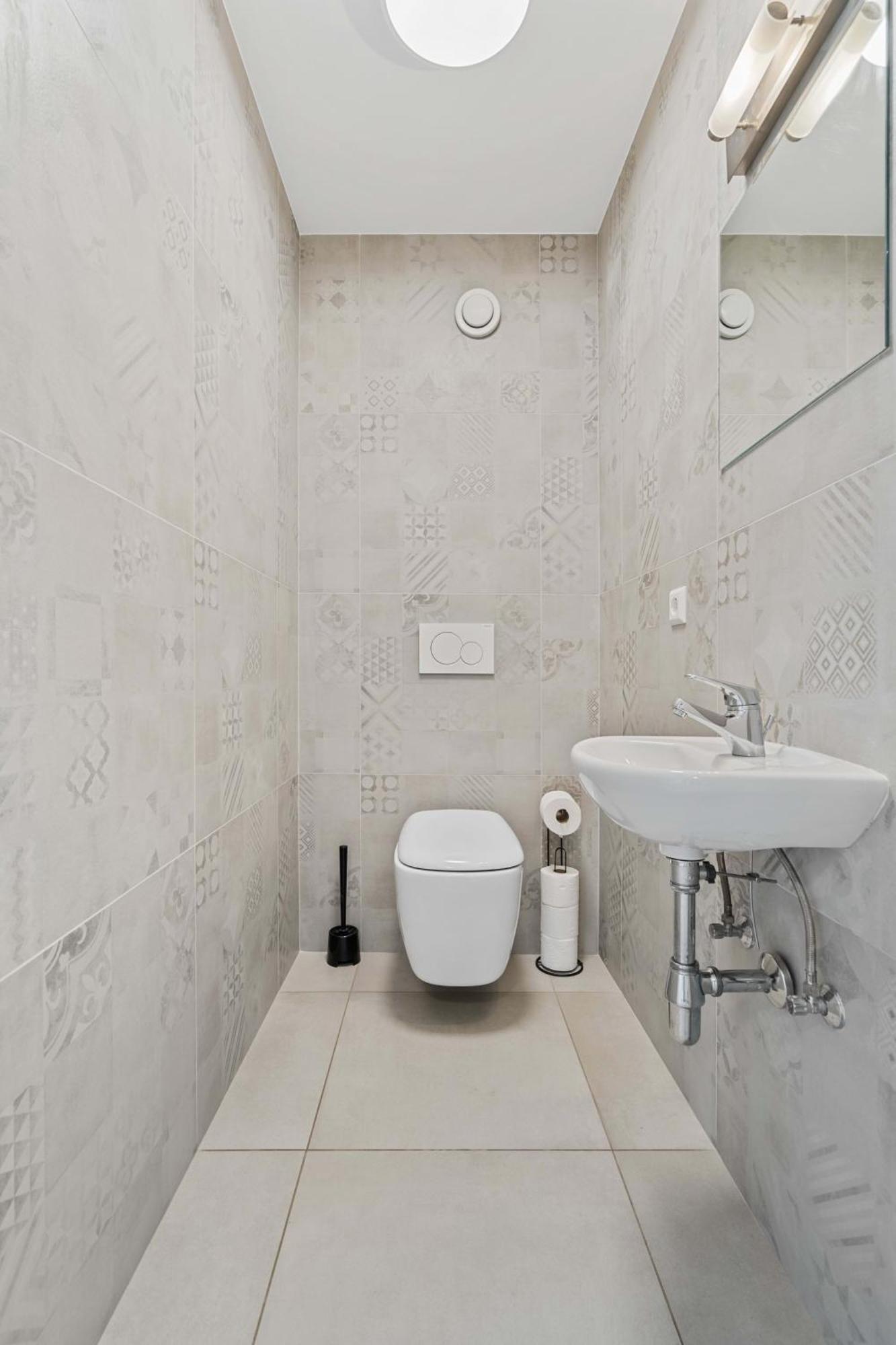 Central Lux 2Br Apt With City Views & Balcony Люксембург Екстериор снимка