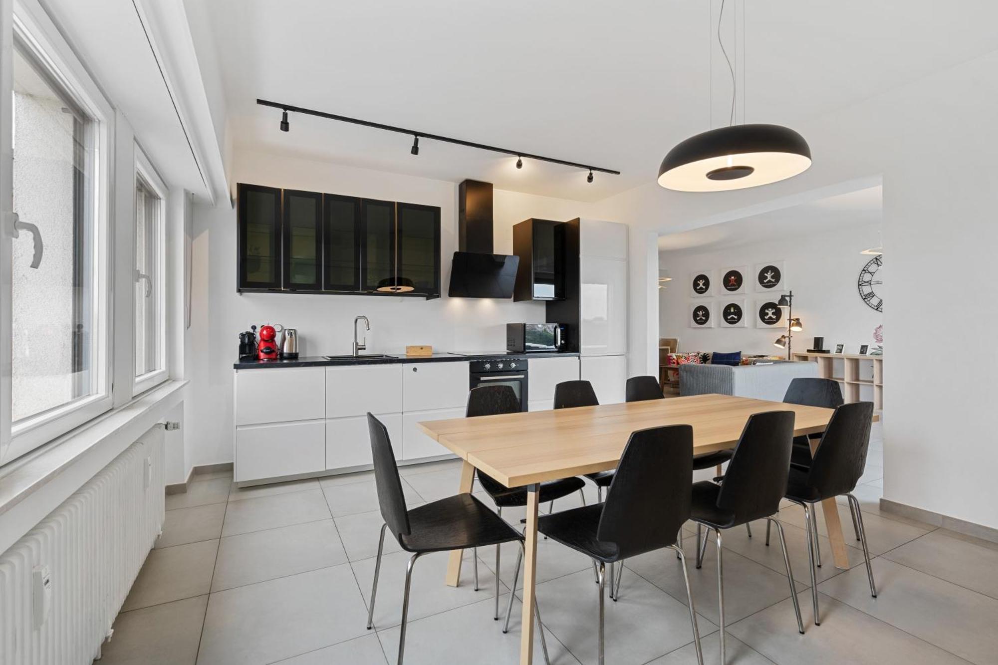 Central Lux 2Br Apt With City Views & Balcony Люксембург Екстериор снимка
