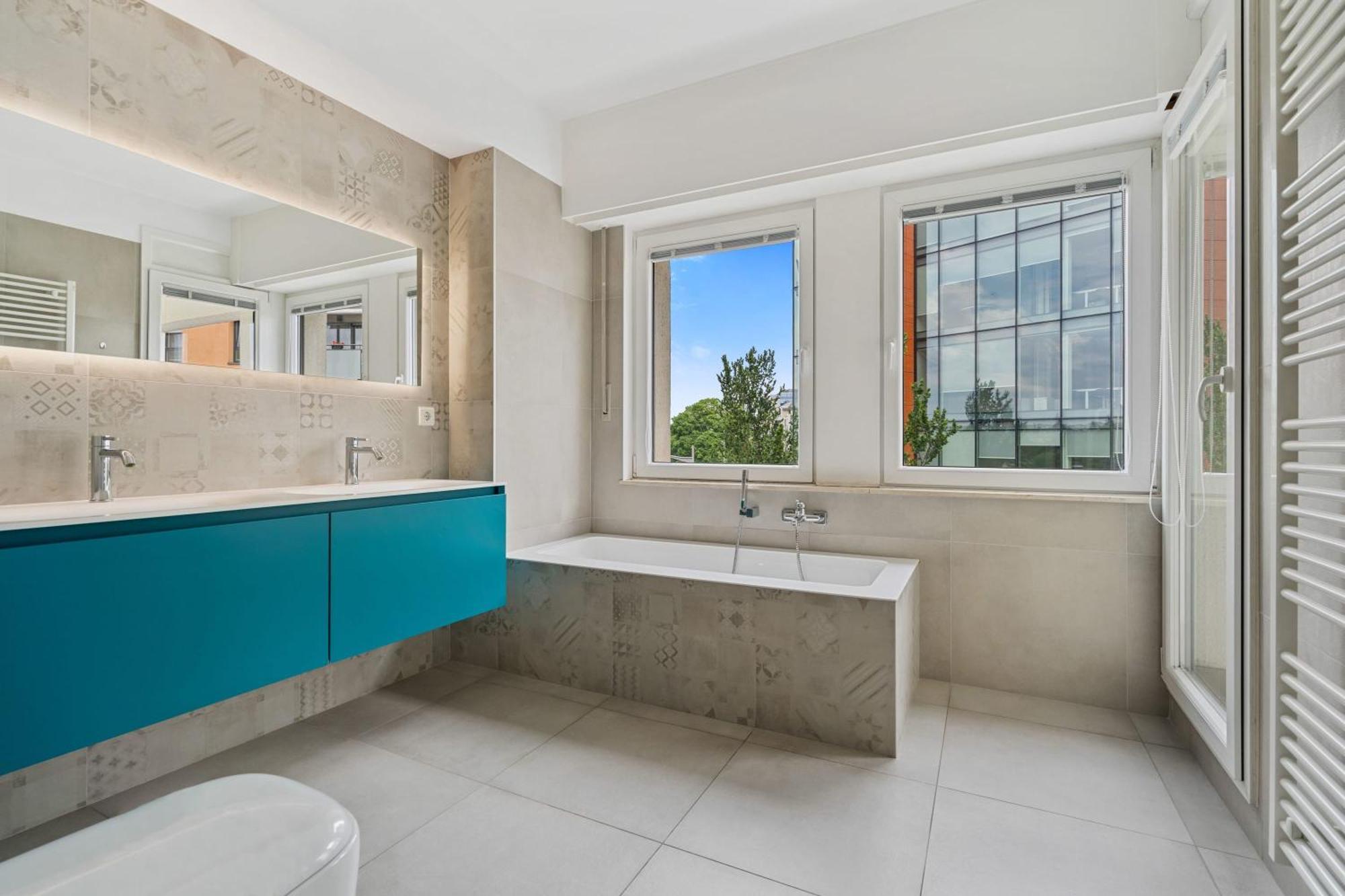Central Lux 2Br Apt With City Views & Balcony Люксембург Екстериор снимка